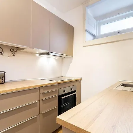 アパート Cosy 1 Bedroom Apartment In Principe Real