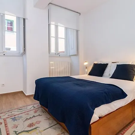 Cosy 1 Bedroom Apartment In Principe Real * リスボン